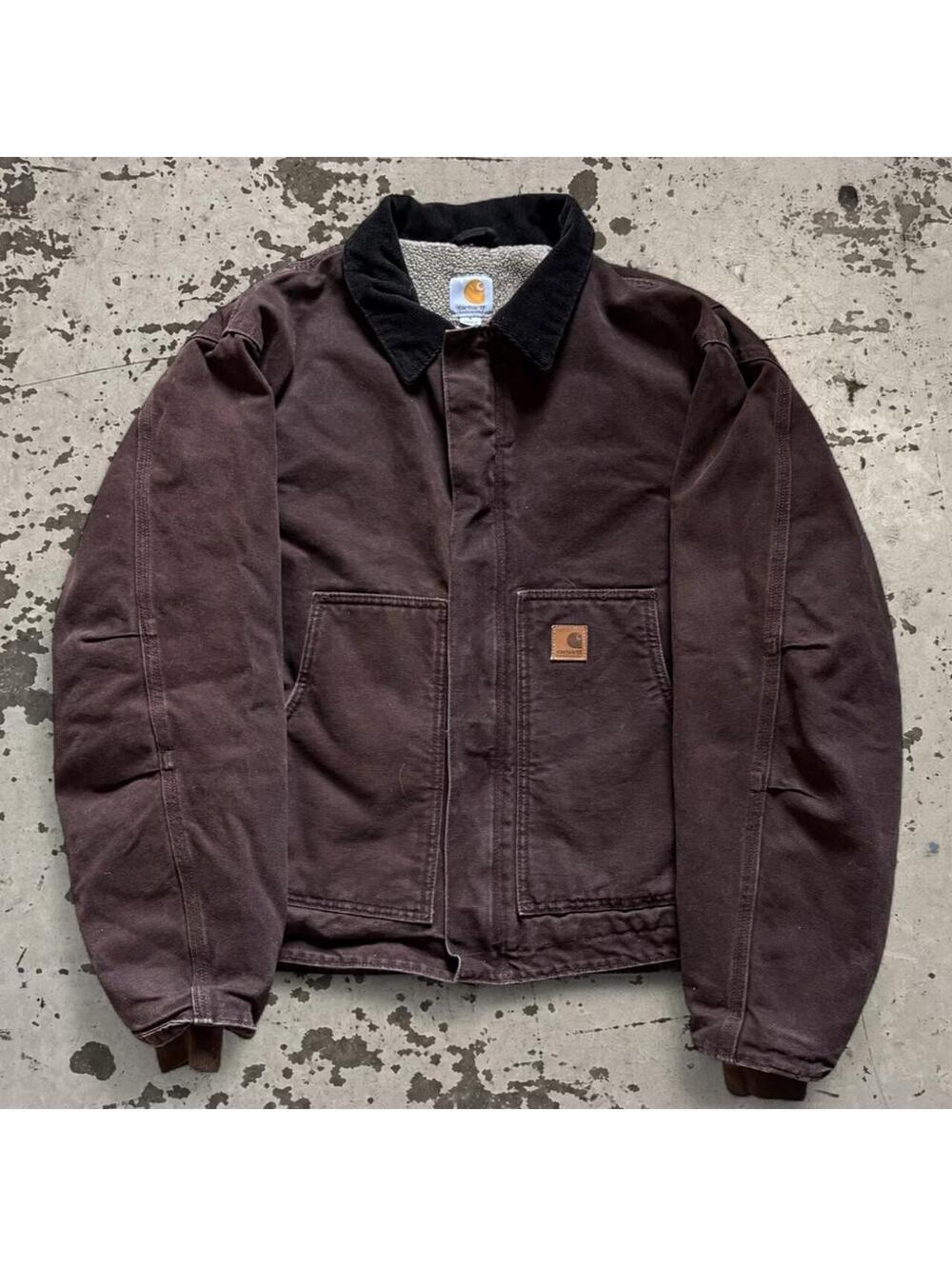 Beautiful vintage mocha brown sherpa lined Carhartt Detroit Jacket